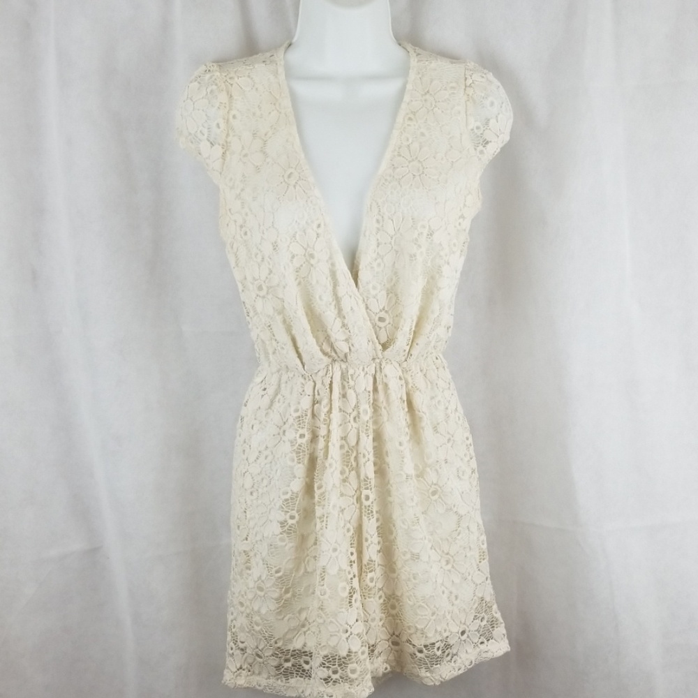 Lace romper size M